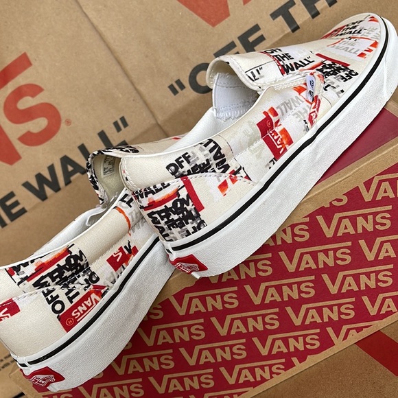 Vans Men’s Classic Slip On Packing Tape Blackdbl/Classic True White sneakers - Picture 15 of 16